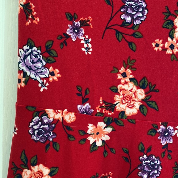 Short sleeve flowery dress - Picture 5 of 6